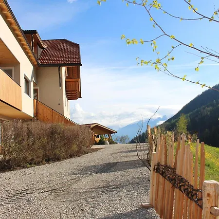 Agroturismo Almresidenz Unterrain -1 Km By Car Distance Slopes Kronplatz