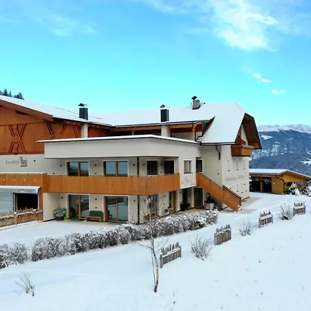 Almresidenz Unterrain -1 Km By Car Distance Slopes Kronplatz *