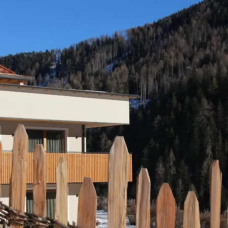 Almresidenz Unterrain -1 Km By Car Distance Slopes Kronplatz Agroturismo Olang