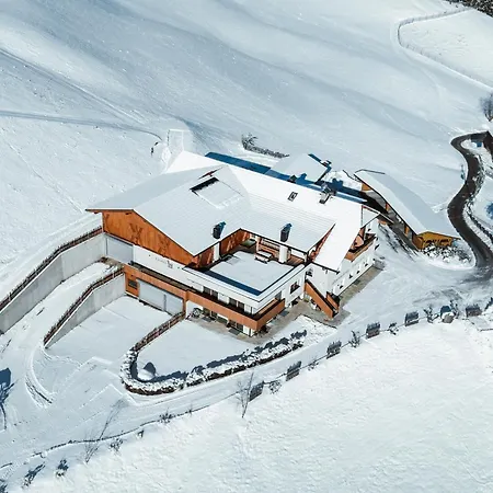 Almresidenz Unterrain -1 Km By Car Distance Slopes Kronplatz Olang